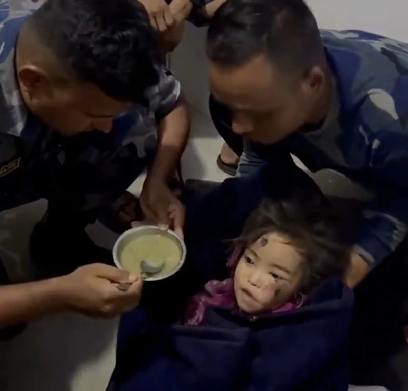 Nepal’de Sel Felaketi Can Kaybı 734’E Çıktı, 2 Bin 498 Kişi Kayıp (10)