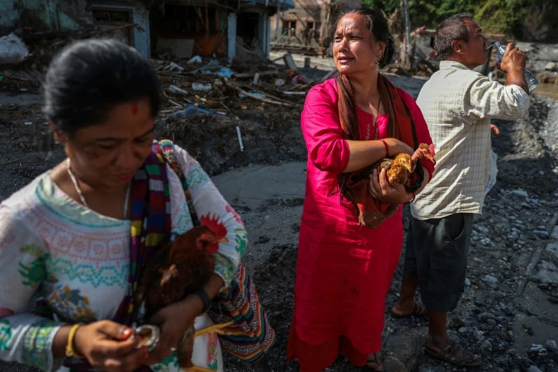 Nepal’de Sel Felaketi Can Kaybı 734’E Çıktı, 2 Bin 498 Kişi Kayıp (8)