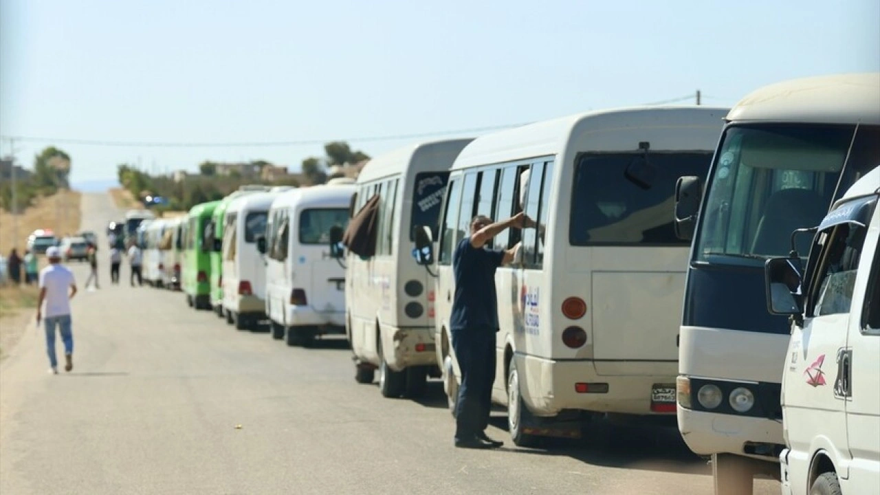 Terörist Uşağı Da Teröristlik Yapıyor İsrail Yanlısı Dürziler, Çocukların Okula Ve Sınava Gitmesine Engel Olmuyor!R