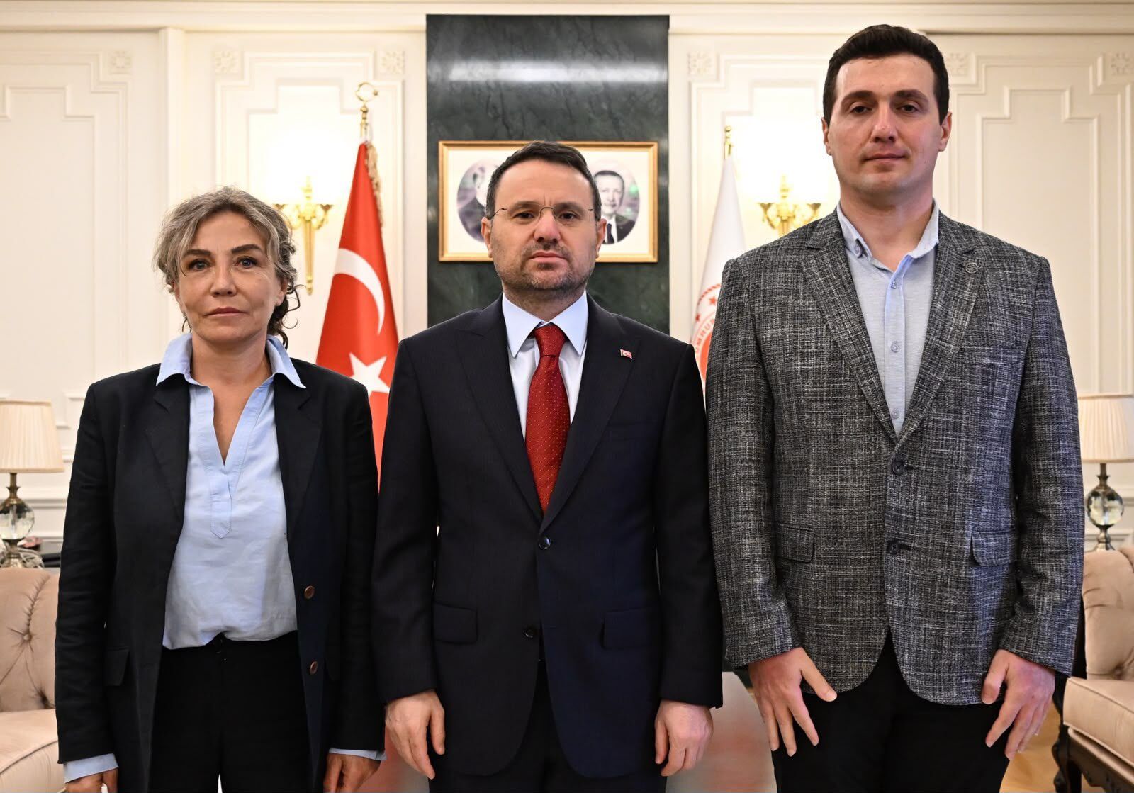 Millî Gazete yazdı, bakanlık harekete geçti... Adalet Bakanı Gürlek, Behçet Oktay'ın ailesiyle bir araya geldi