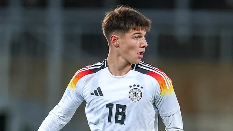 Mert Kömür kimdir, Türk mü Alman mı, nereli, kaç yaşında, Beşiktaş neden transfer etmek istiyor?