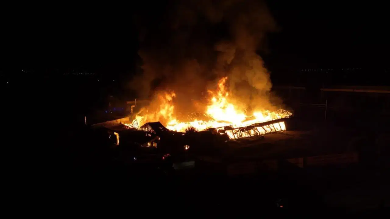 Düzce'de fabrika alevlere teslim: İtfaiye teyakkuzda