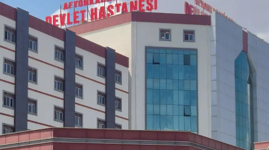 Afyon Devlet Hastanesi'ne İkinci Operasyon Doktor Ve Tıbbi Sekreterler De Dahil 15 Kişi Gözaltına Alındı (2)