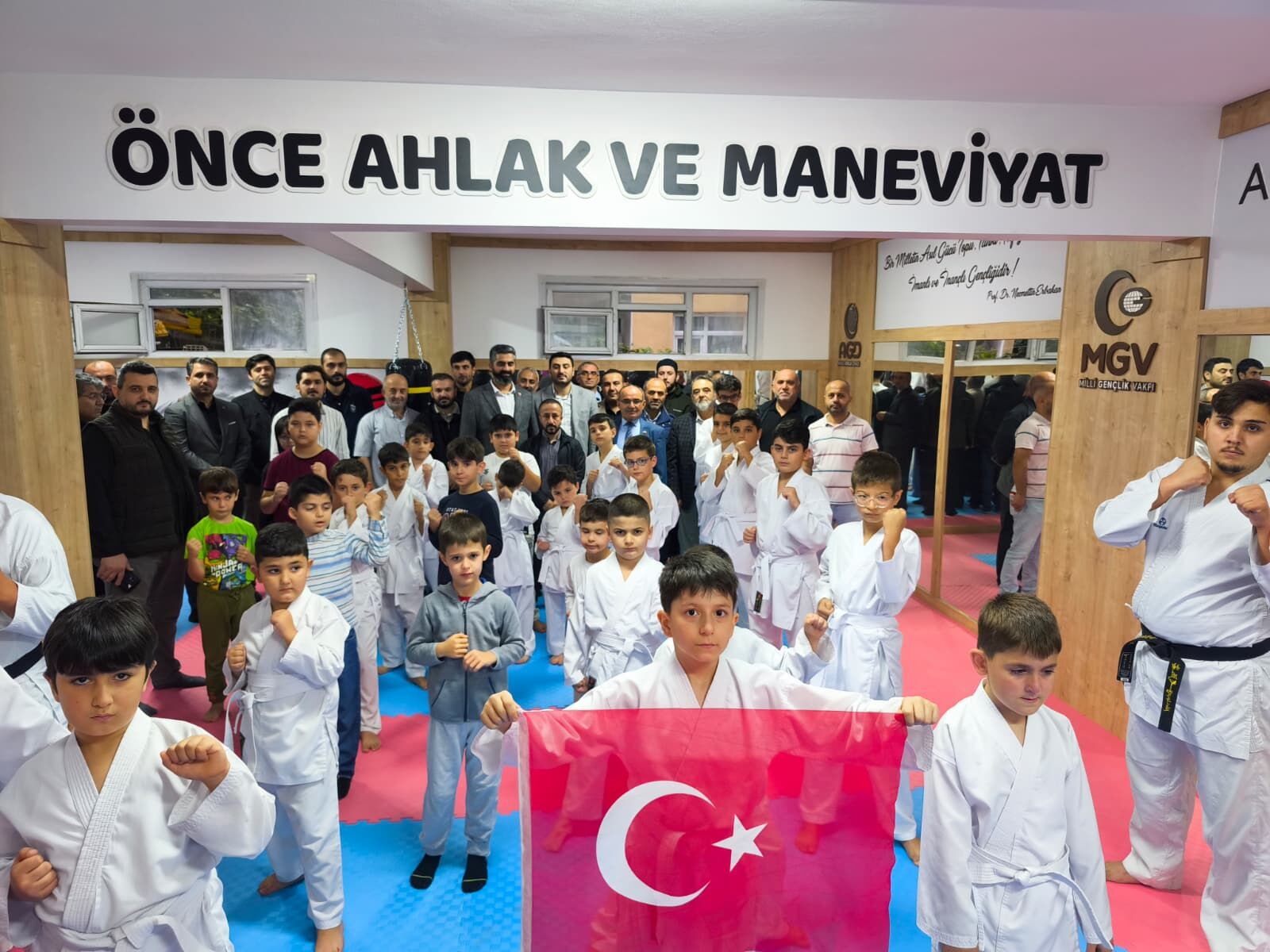 Agd Gaziosmanpaşa Spor Kulübü Törenle Açıldı Temel Ilkeleri “Ahlak, Spor, Başarı” Olacak!Eeee