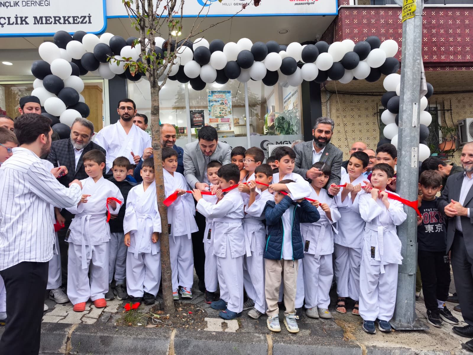 Agd Gaziosmanpaşa Spor Kulübü Törenle Açıldı Temel Ilkeleri “Ahlak, Spor, Başarı” Olacak!Öö