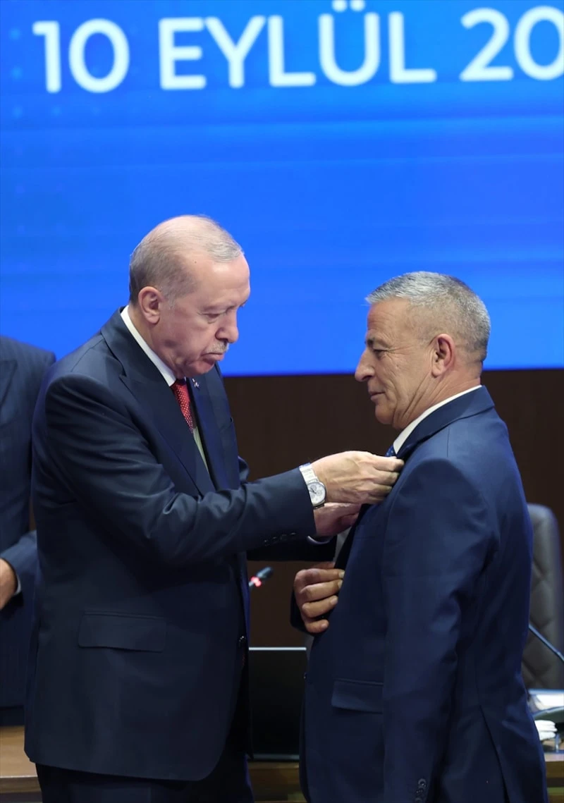 Ak Parti’de Transfer Mesaisi 3’Ü Chp'den 1’I Yeniden Refah’tan 4 Isim Saf Değiştirdi!-1