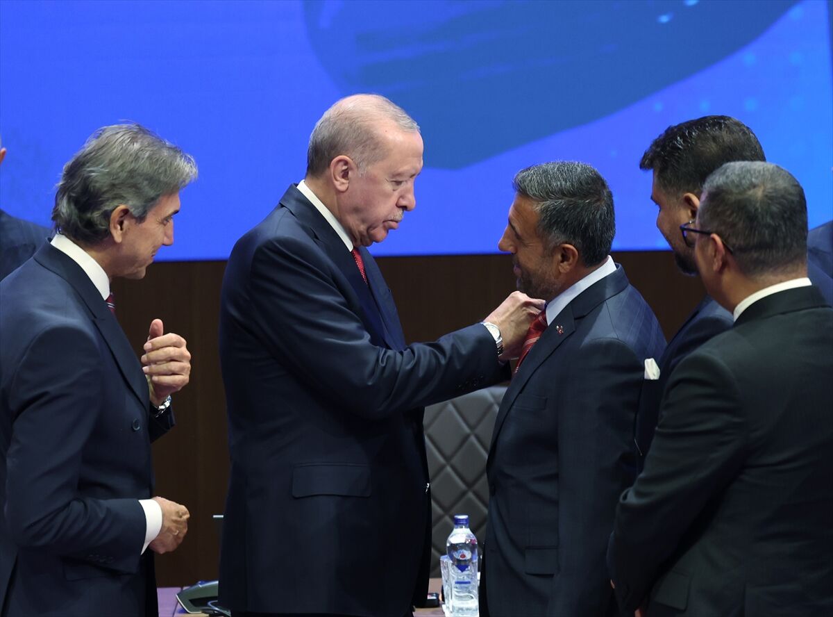 Ak Parti’de Transfer Mesaisi 3’Ü Chp'den 1’I Yeniden Refah’tan 4 Isim Saf Değiştirdi!S