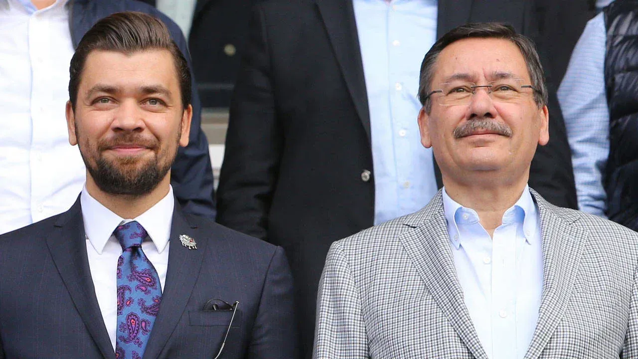 Ankara Cumhuriyet Başsavcılığı'nın Yürüttüğü Yurt Dışına Kayıt Dışı Para Aktarımı Soruşturmasında Melih Gökçek’in Ardından Oğlu Ahmet Gökçek Ve Gelini Hülya Gökçek De Şüpheli Sıfatıyla Ifade Verdi. İki Isim Adli K-2