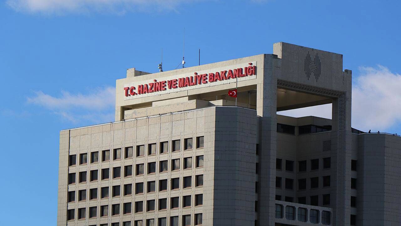 İçerde kalan yatırımcı pürdikkat: 131 fon için Hazine'de kritik zirve