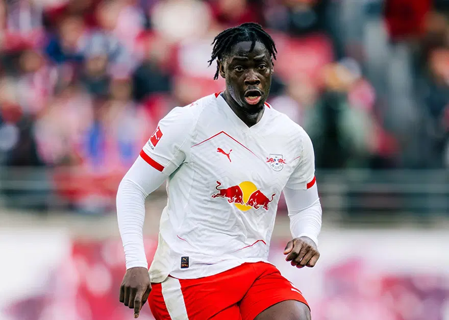 Galatasaray'ın Yeni Transferi El Chadaille Bitshiabu İstanbul'da-1