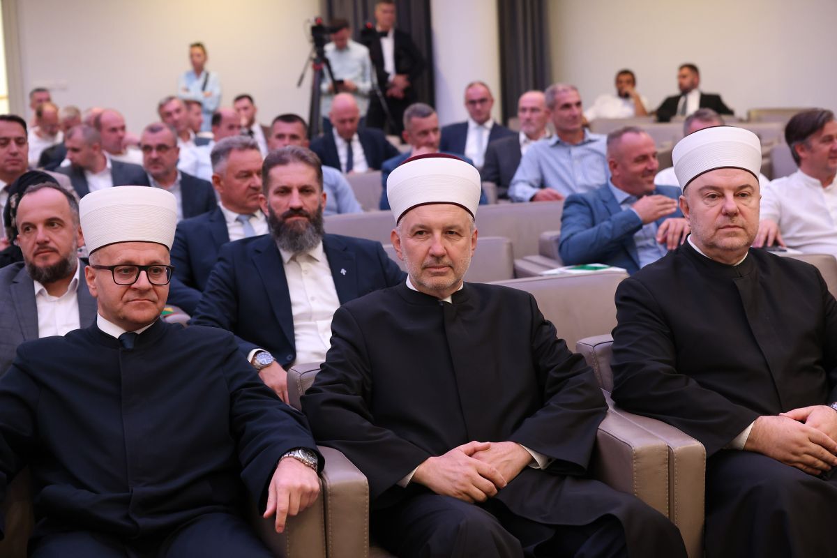 Bosna Hersek İslam Birliği Başkanlık Seçimi Için Tarih Verildi Üç Güçlü Aday Yarışacak!S