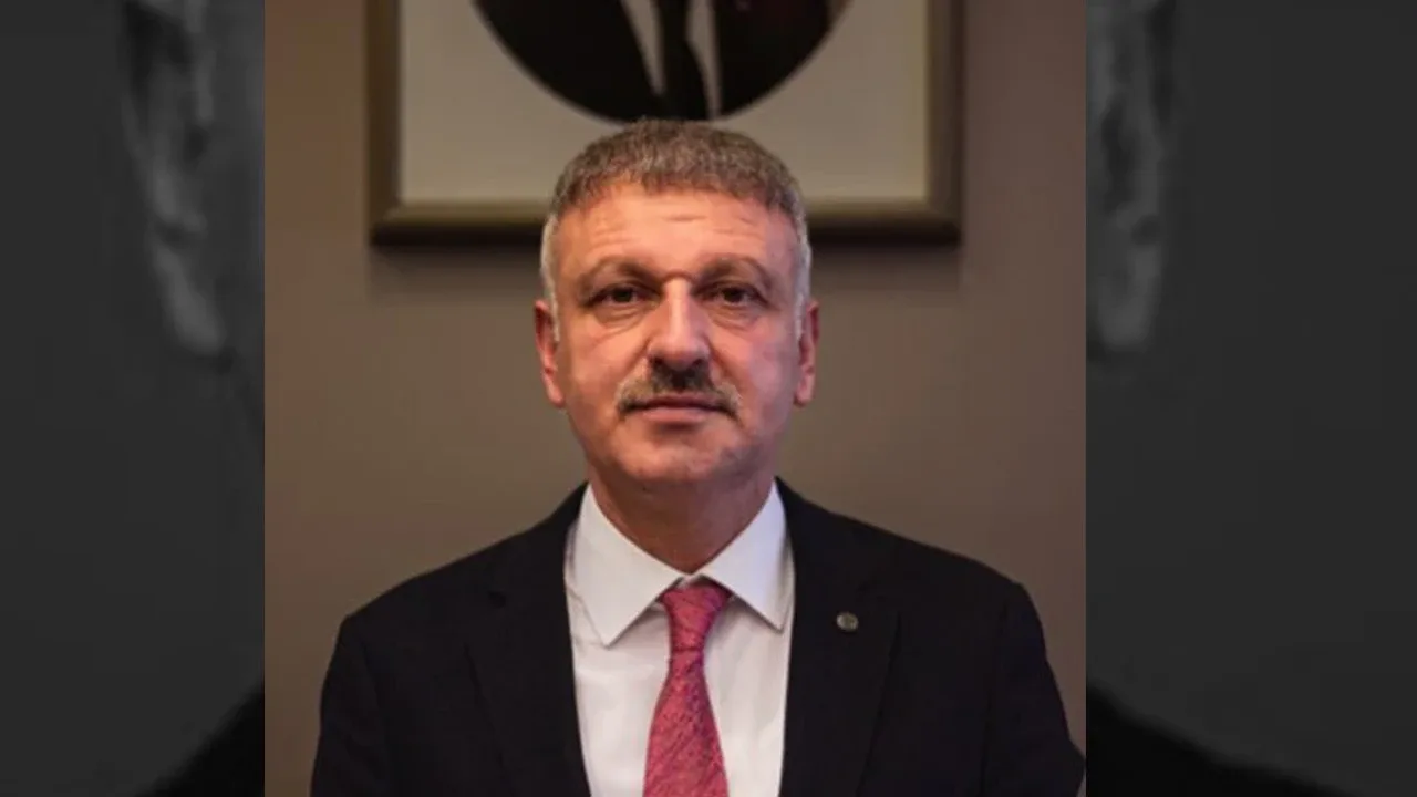 Gökçek-Arınç tartışmasına Beştepe de dahil oldu!