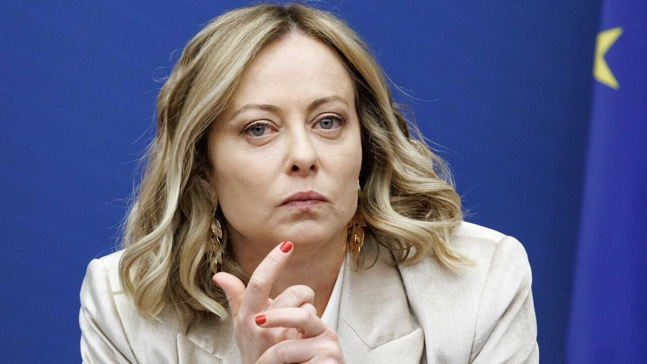 O güler yüzün altındaki çirkin surat! Meloni ülkesinde bakın nasıl bir yasak getiriyor