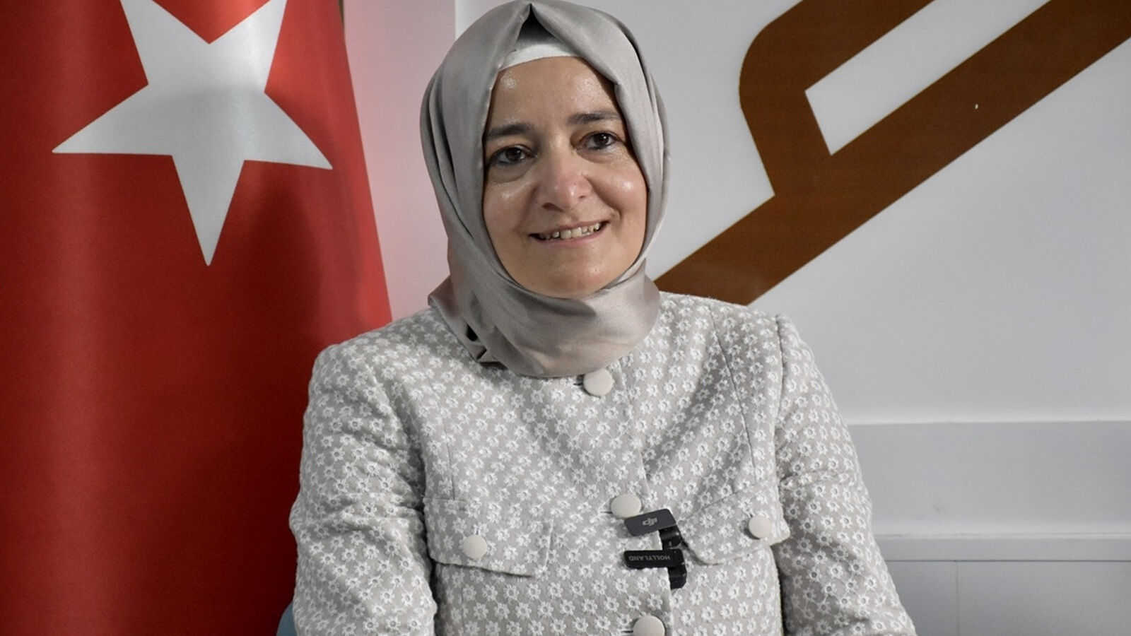 Fatma Betul Sayan Kaya 2 2 Milyari Iade Etti