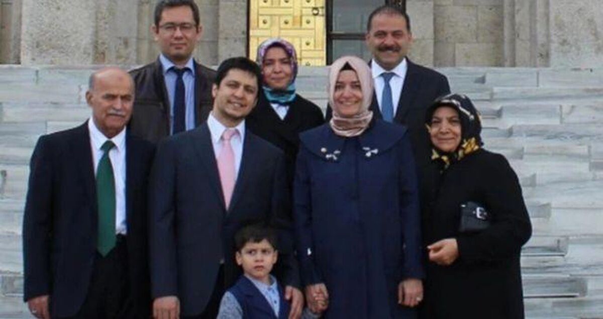 Fatma Betül Sayan Kaya’nın babası kimdir? Ramazan Sayan ne iş yapıyor, mesleği ne, ailesinde kimler var?