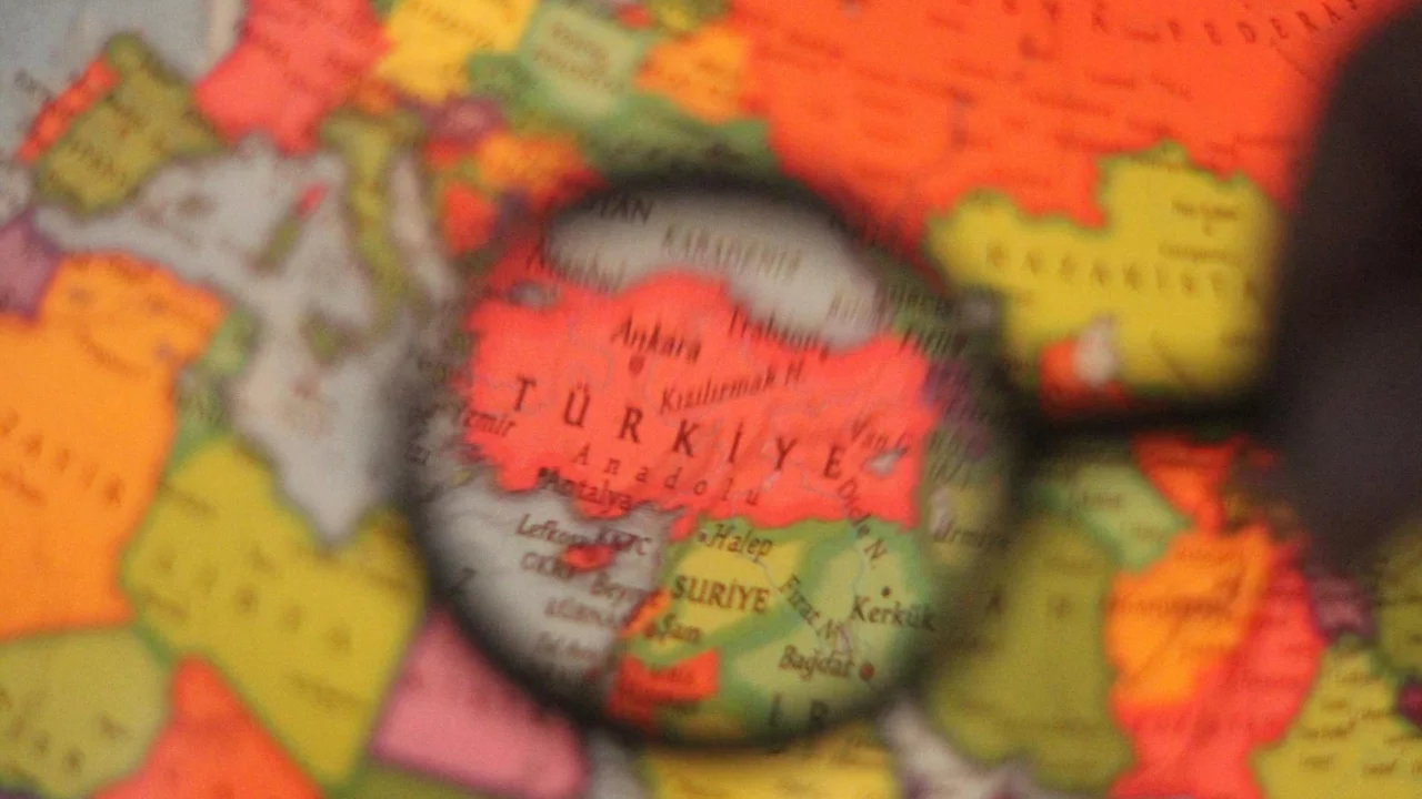 Gkry'li Tarihçiden Çarpıcı Kıbrıs Itirafı İkinci Bir İsrail Kuruyorlar, Türklere Haksızlık Ettik!-1