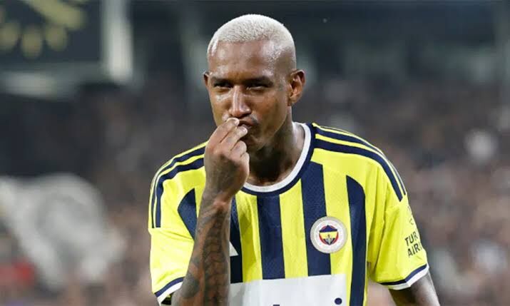 Hangi Yıldız Gelecek Diye Tahminler Yapılırken Fenerbahçe Yöneticisi “Transferi Kapattık” Duyurusu Yaptı Taraftar Ayaklandı (1)-2