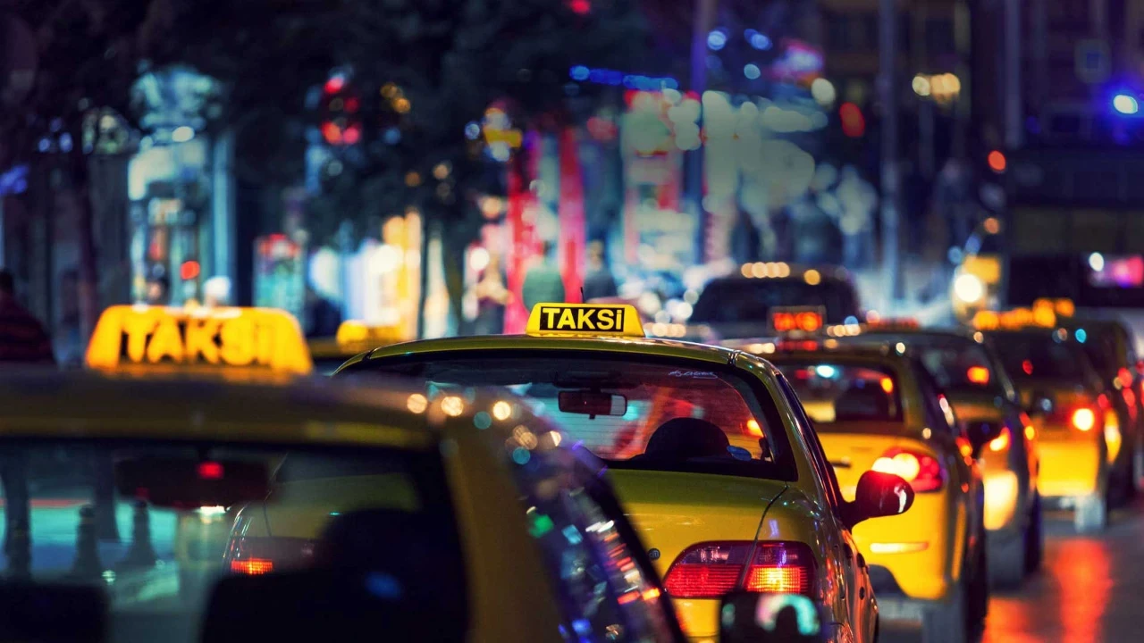 İstanbul taksi krizinde yeni gelişme! İBB milyonluk ihaleyi duyurdu: Şartlar ve tarih belli oldu!