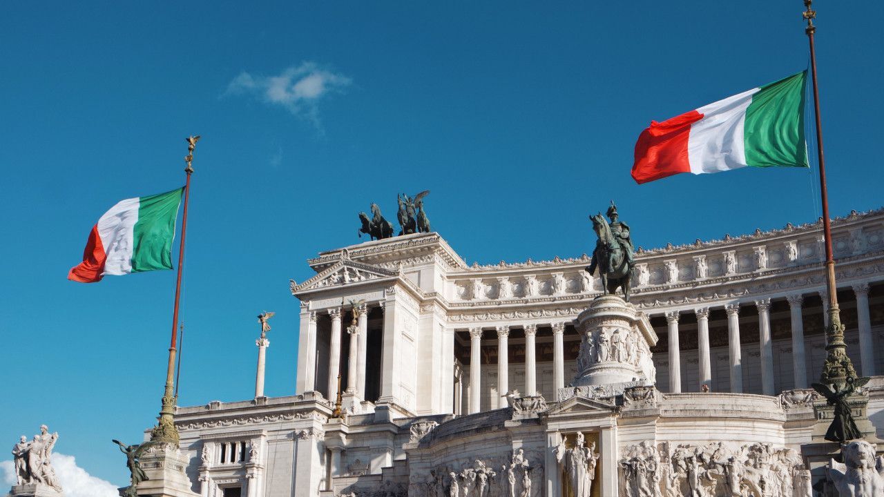 İtalya'da Meloni Hükümetinden Tartışmalı Karar Okullarda Peçe Ve Burkaya Yasak! Uymayana Ağır Ceza...-2