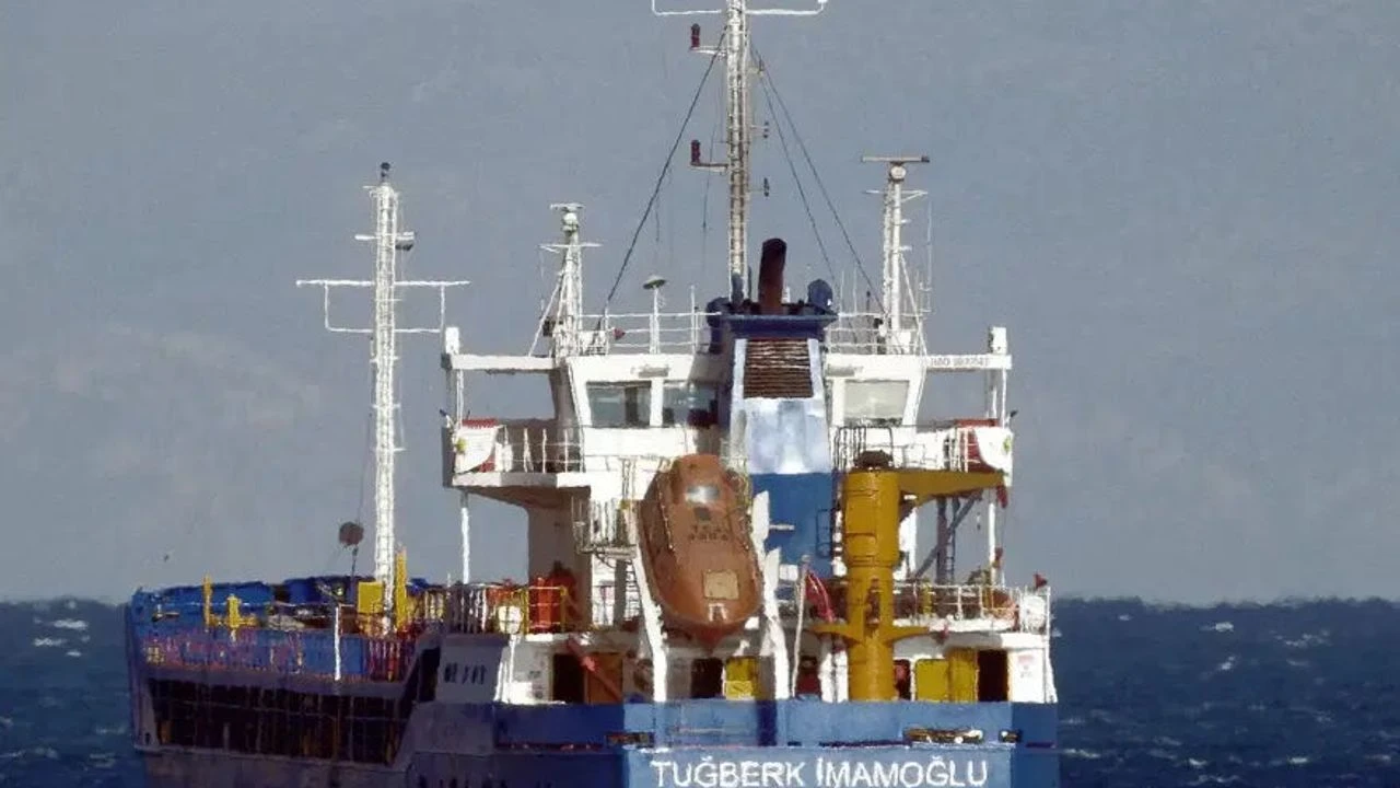 Marmara Denizi'nde Can Pazarı Türk Bayraklı Iki Gemi Çarpıştı, 10 Denizcimizden Haber Alınamıyor!