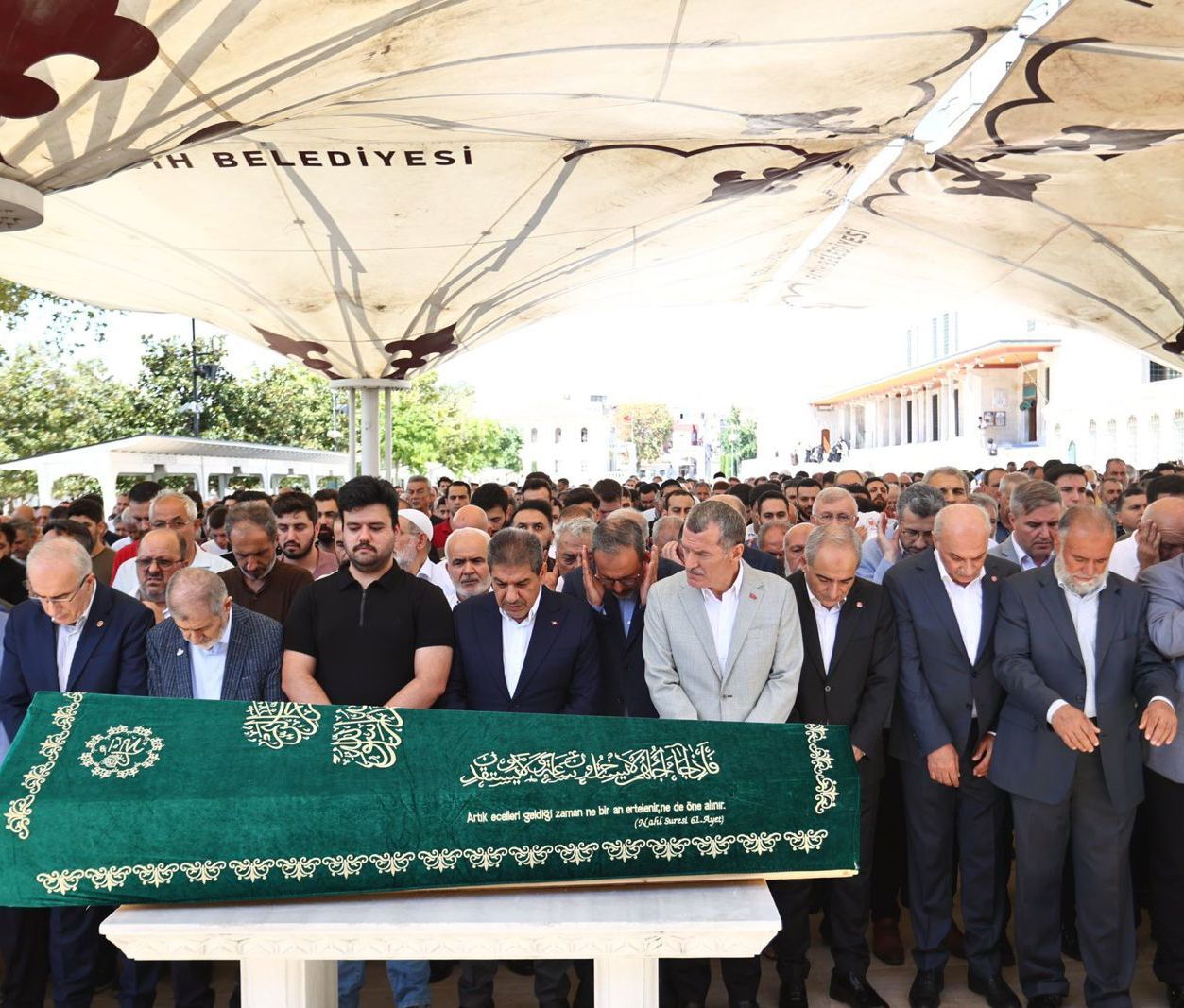 Millî Görüş'ün Kıymetli Ismi Uğurlandı Karaduman Dualarla Toprağa Verildi!