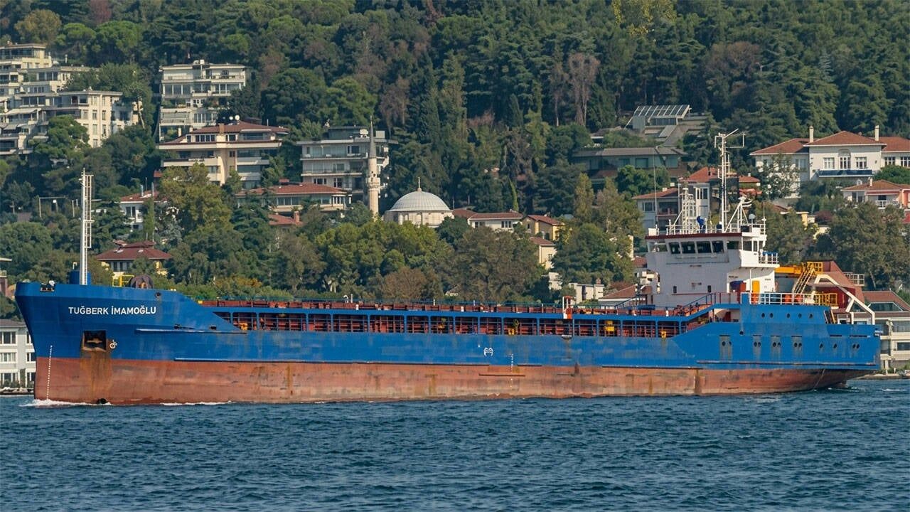 Silivri Aciklarinda 2 Gemi Carpisti Murettebat Icin Arama Kurtarma Calismalari Suruyor 2