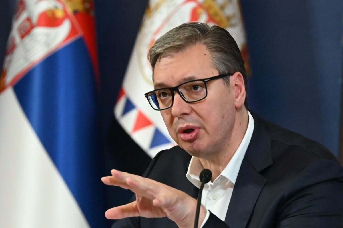 Sırbistan siyasetinde deprem: Vucic parlamentoyu feshetti, erken seçim tarihi duyuruldu!