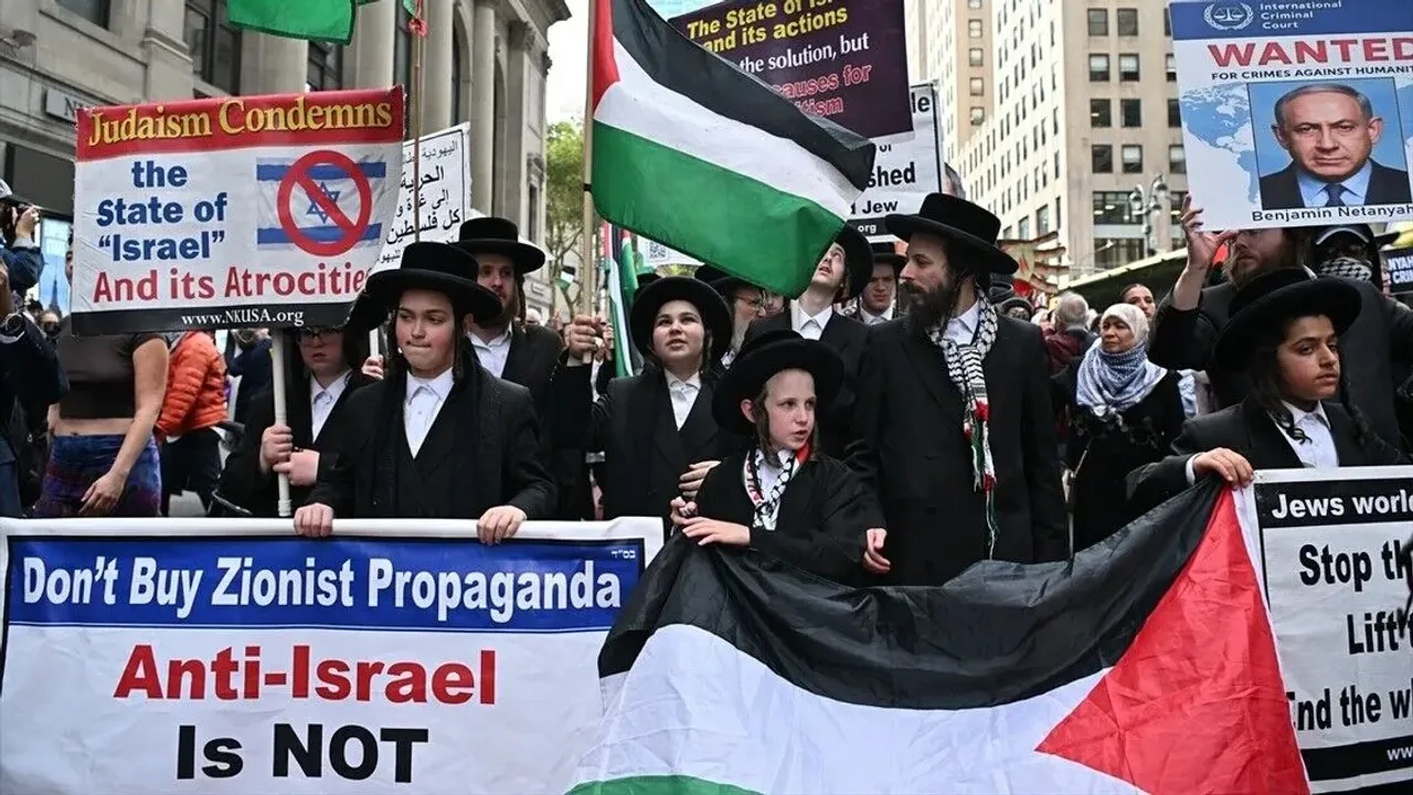 Siyonist Lidere New York'ta Büyük Şok Manhattan Sokakları Katil Netanyahu Sesleriyle Inledi!Y