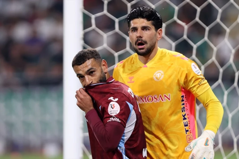 Trabzonspor deplasmanda yıkıldı! Konyaspor 3 puanı kaptı