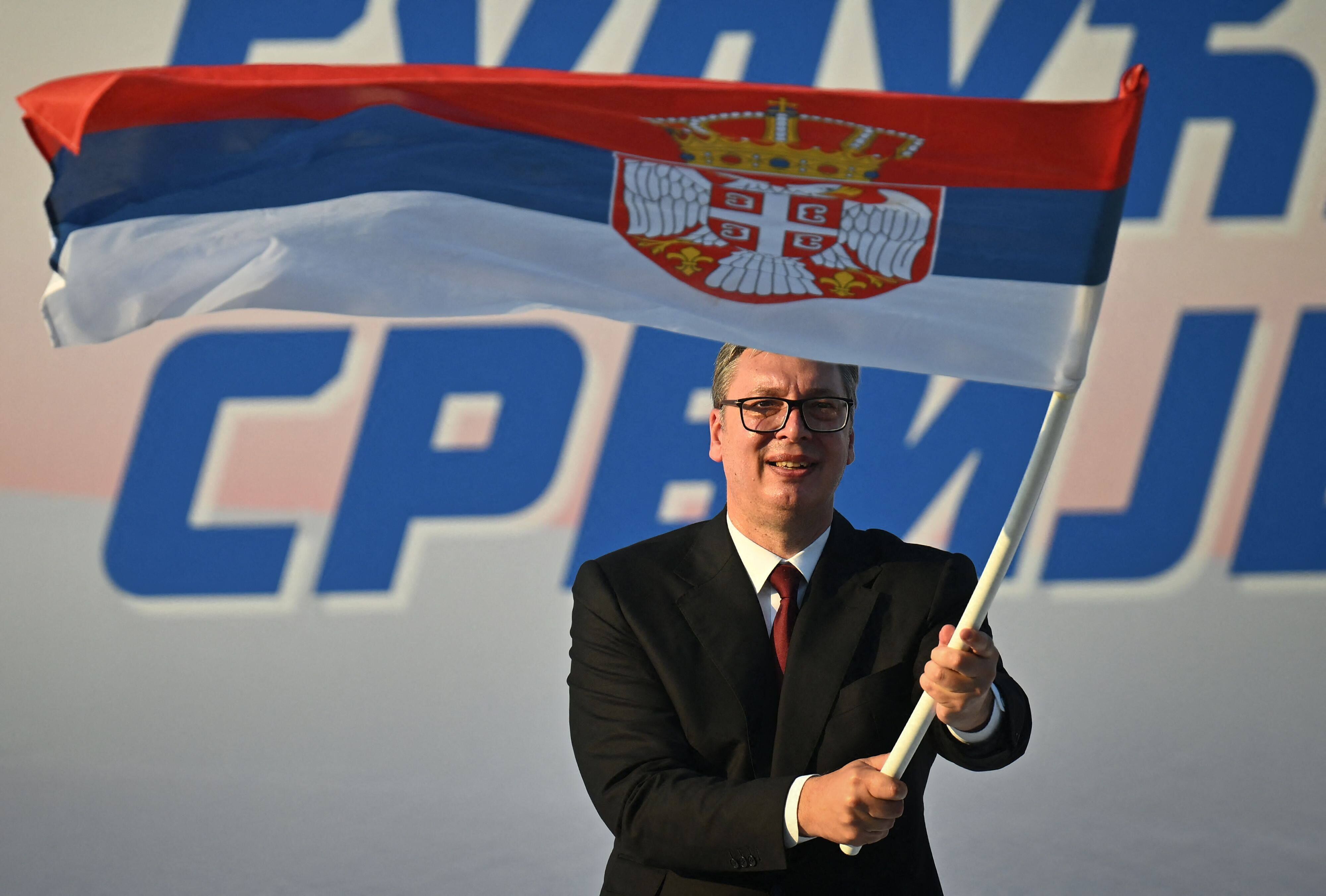 Vucic'ten Şok İstifa Ve Erken Seçim Resti Sokak Sokak Dolaşacağım!-2