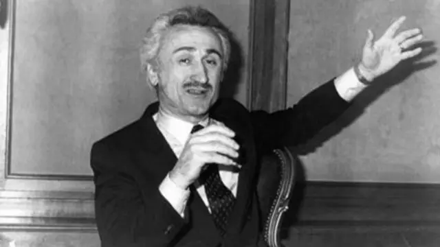 Halk, 'yastık altı' birikimlerini toplayarak akın etti! Banker Kastelli nasıl yükseldi nasıl battı? İşte bir döneme damgasını vuran finans skandalı!