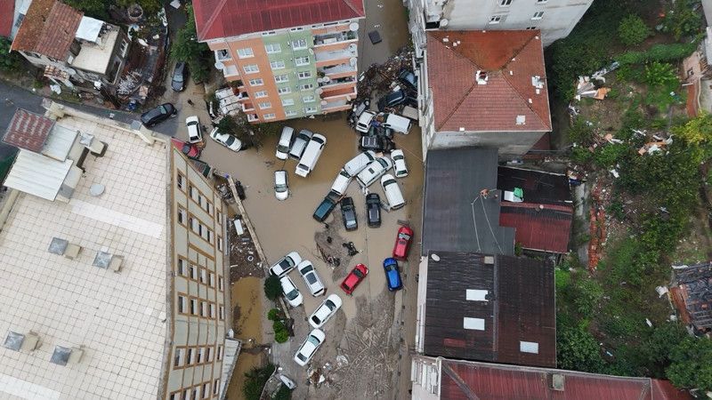 1985'Ten Bu Yana En Yüksek Seviye... İstanbul'da Sağanak Sonrası Felaket Görüntüleri! (4)