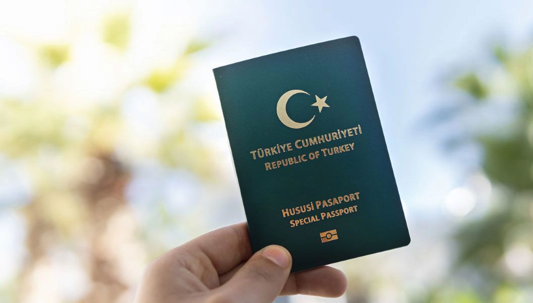 Yeşil pasaportun özellikleri neler? İşte yeşil pasaportun başlıca avantajları! Pasaport düzenlemesinde yeni kurallar geliyor! Kimler alabilir?