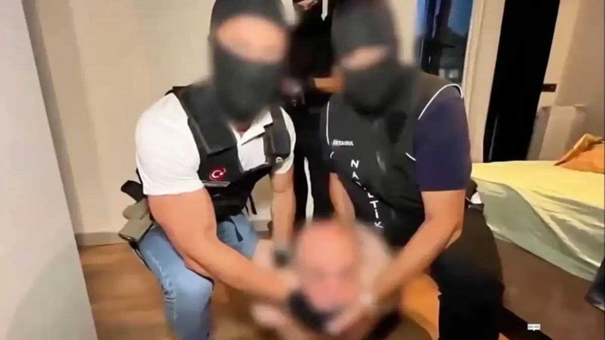 75 Ilde Zehir Tacirlerine Büyük Darbe Bin 297 Şüpheliden 714'Ü Tutuklandı!T