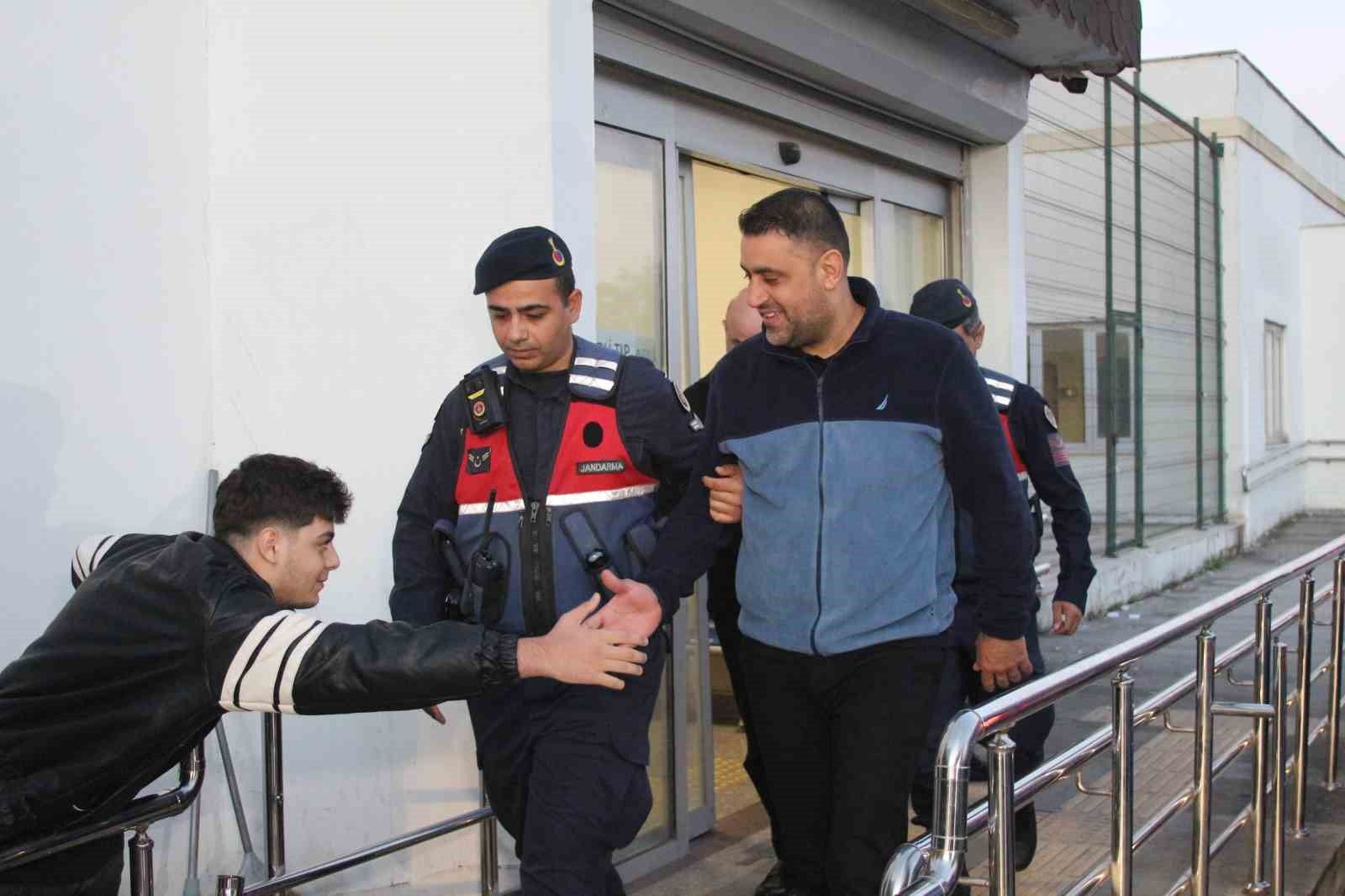 Adana'da Belediye Operasyonu! İki Başkan Dahil 34 Tutuklama (2)