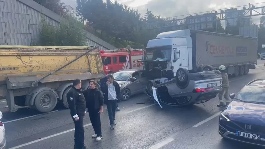 Bagcilarda Zincirleme Kaza Yaralila Jckw