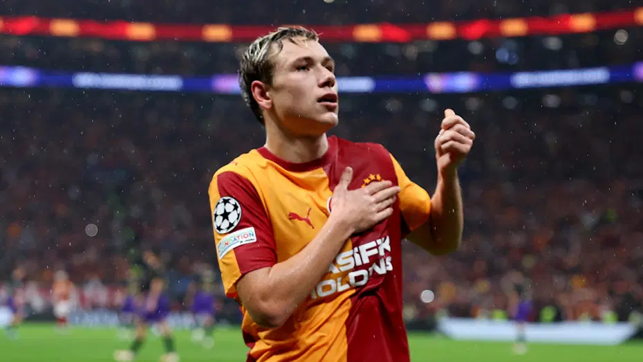 Galatasaray'da Aleksey Batrakov'a 10 talip! Liverpool'dan yönetime ilk talep geldi