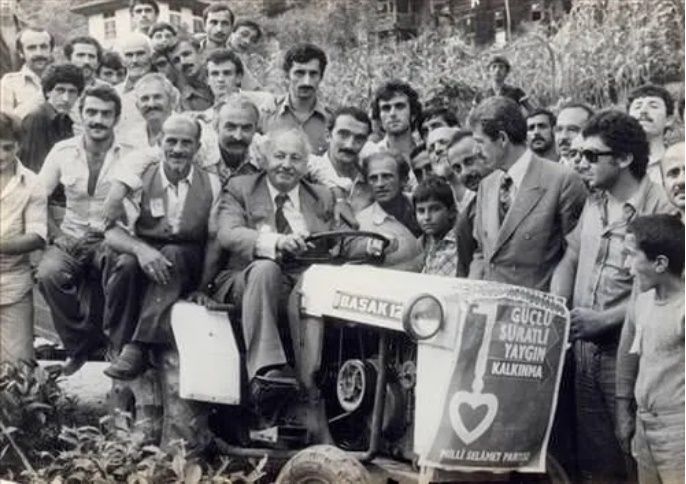 Erbakan Hoca Ve Traktor