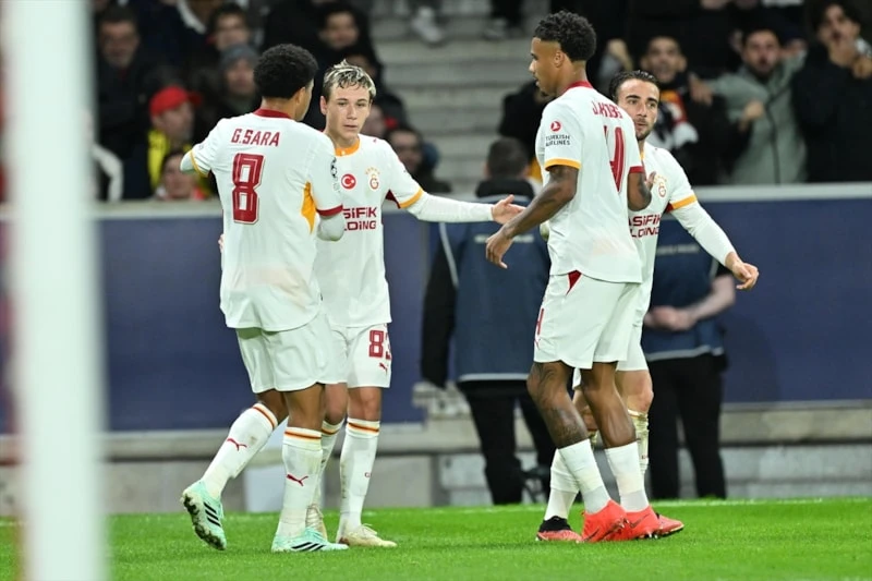 Galatasaray'ın Lille Zaferi Avrupa Basınında Salladı! Olay Manşetler Atıldı (3)