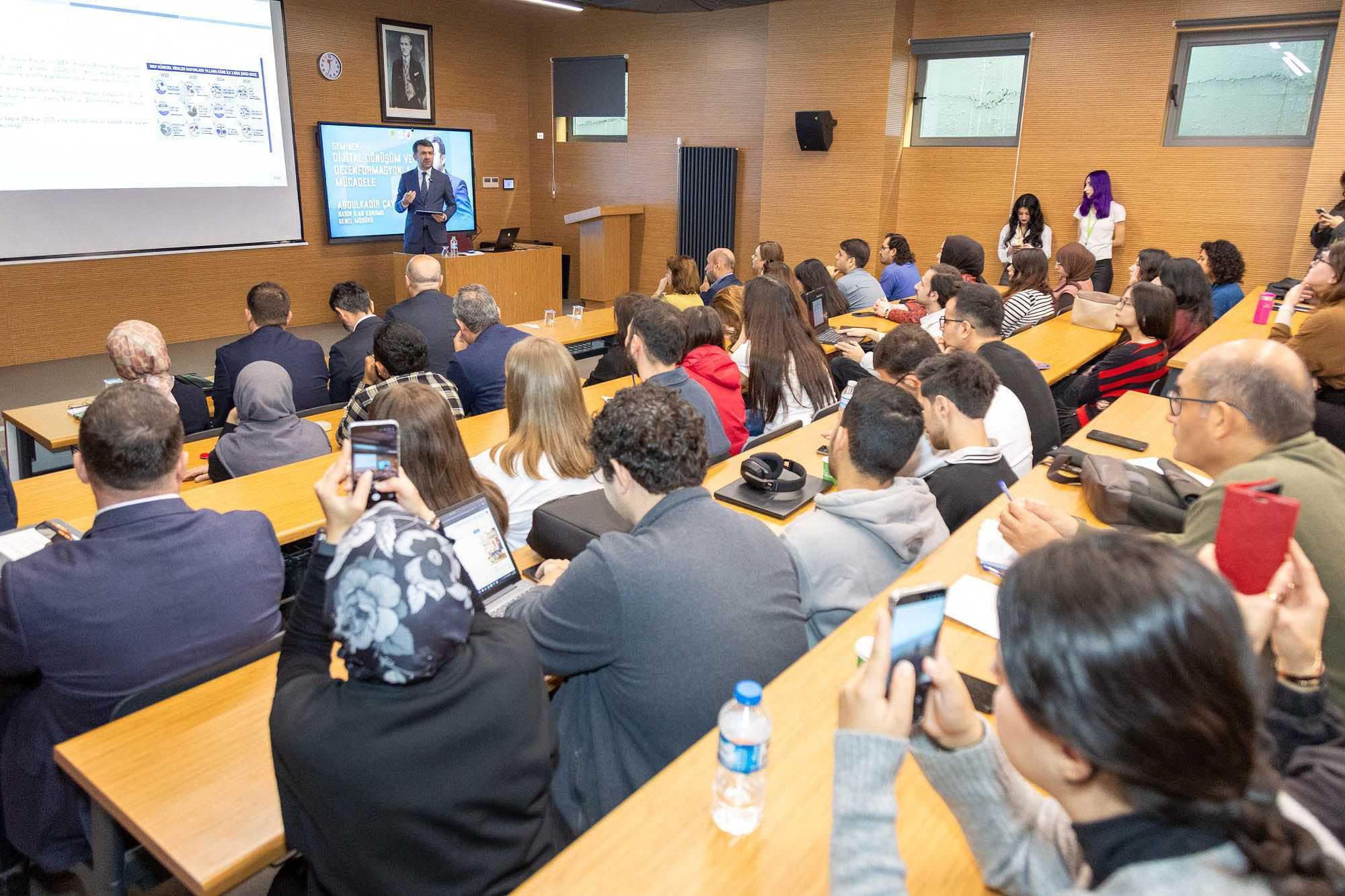 Genel Müdür Abdulkadir Çay, İstanbul Üniversitesi Öğrencileriyle Buluştu (3)
