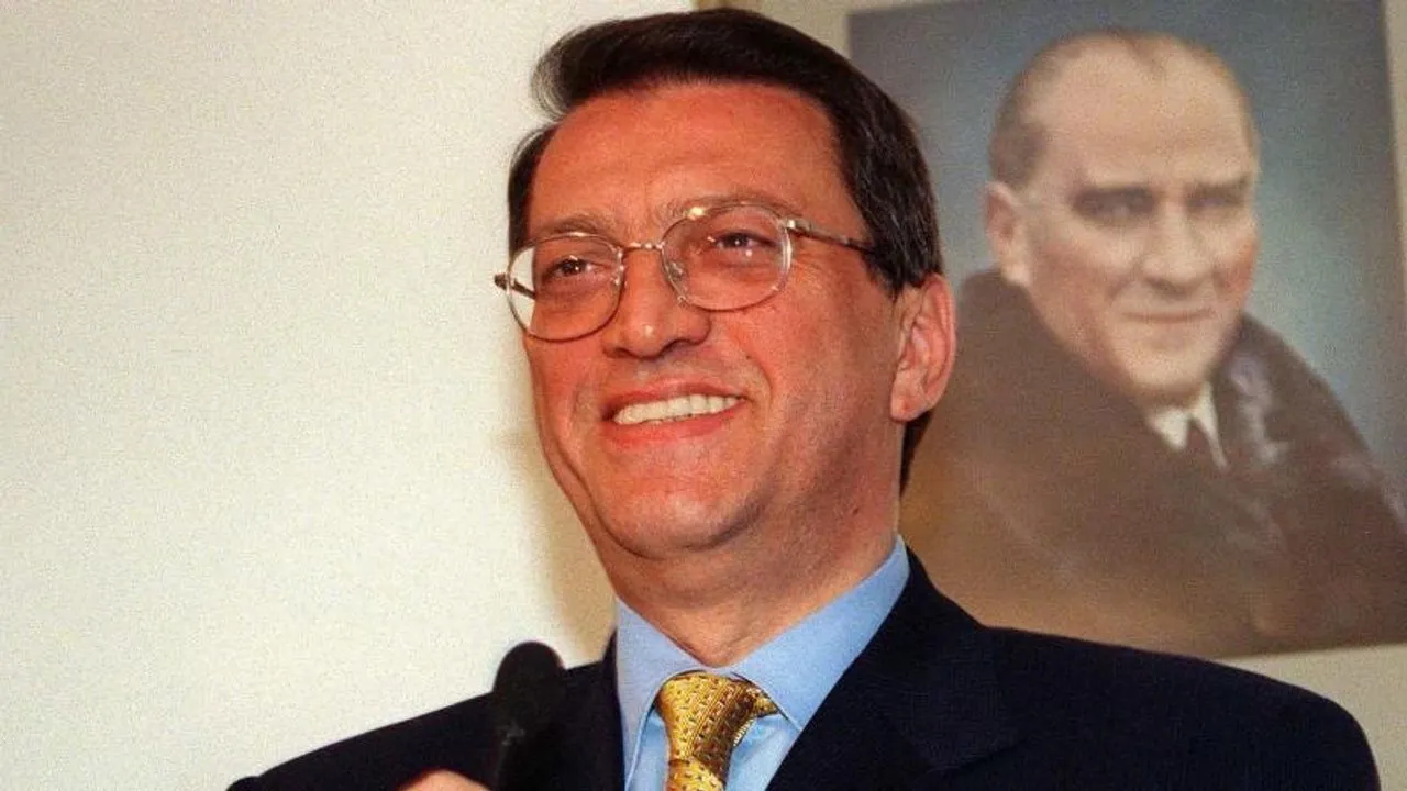 Eski Başbakan Mesut Yılmaz kimdir, kaç yaşında öldü, aslen nereli? Eşi, çocukları, ölüm nedeni ve siyasi hayatı
