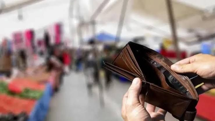 Açlık sınırı 40 bin liraya dayandı! Maaşlar erimeye devam ediyor