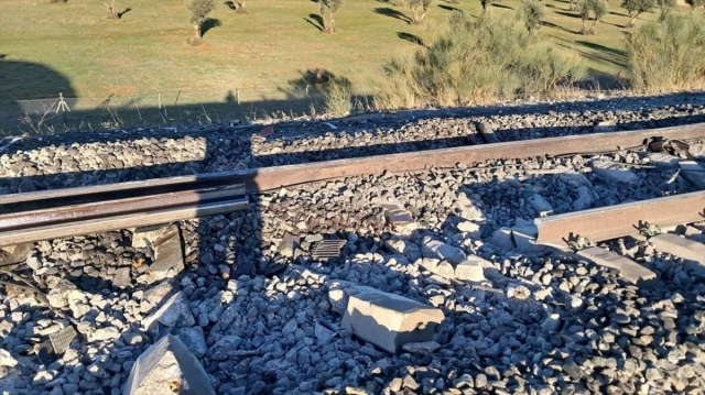 İspanya'daki Tren Faciasında Ölü Sayısı 68'E Yükseldi 3 Günlük Yas Ilan Edildi (13)