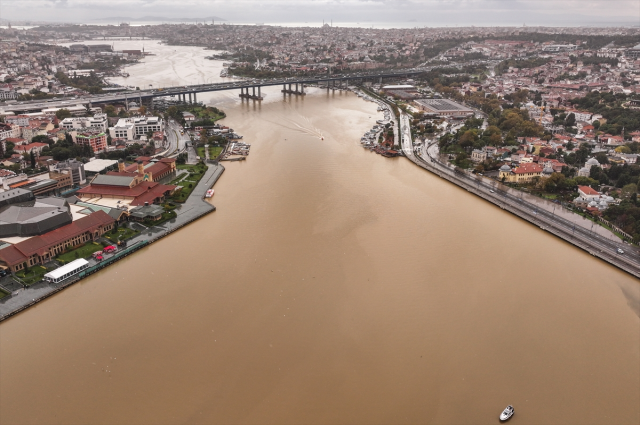 İstanbul'daki Selde 1 Kişinin Daha Cansız Bedenine Ulaşıldı Can Kaybı Sayısı 4'E Yükseldi (4)
