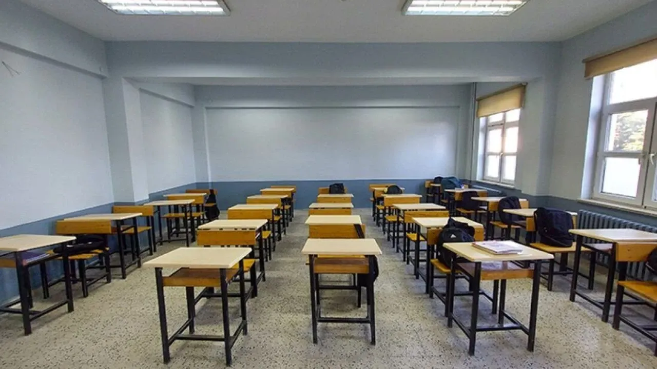 Lise nakil başvurusu neden sonuçlanmıyor? Kontenjan açık olduğu halde onay gelmemesinin sebepleri
