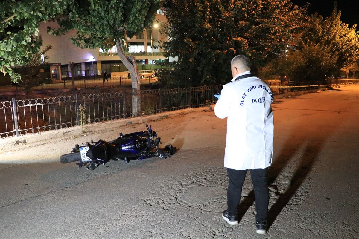 Kilis'te devrilen motosikletin sürücüsü ağır yaralandı
