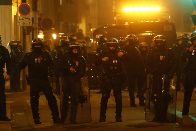 Macron Yagmacilar Bedelini Ode 20343007 5801 1 M