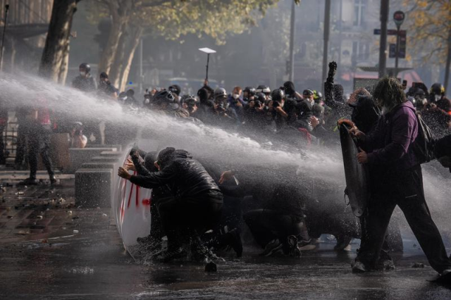 Macron Yagmacilar Bedelini Ode 20343007 8702 1 M