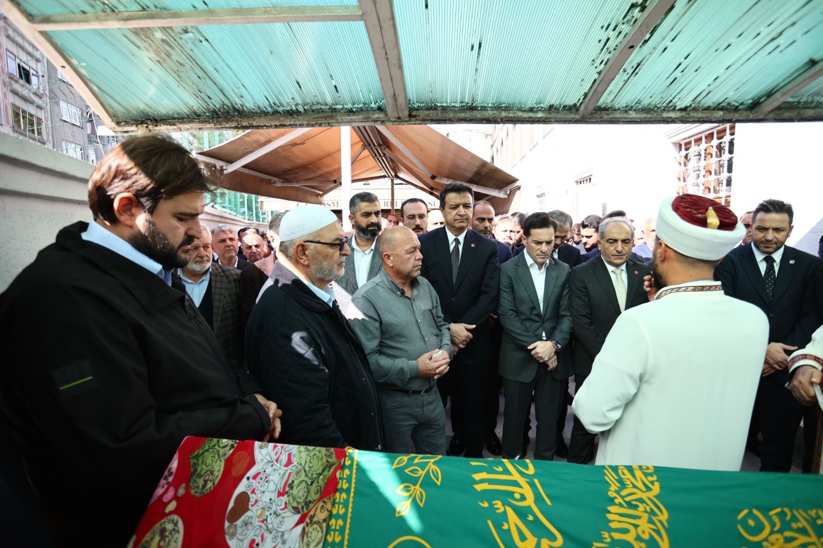 Mahmut Arıkan Bakiye Yazıcı'nın Cenaze Törenine Katıldı (1)
