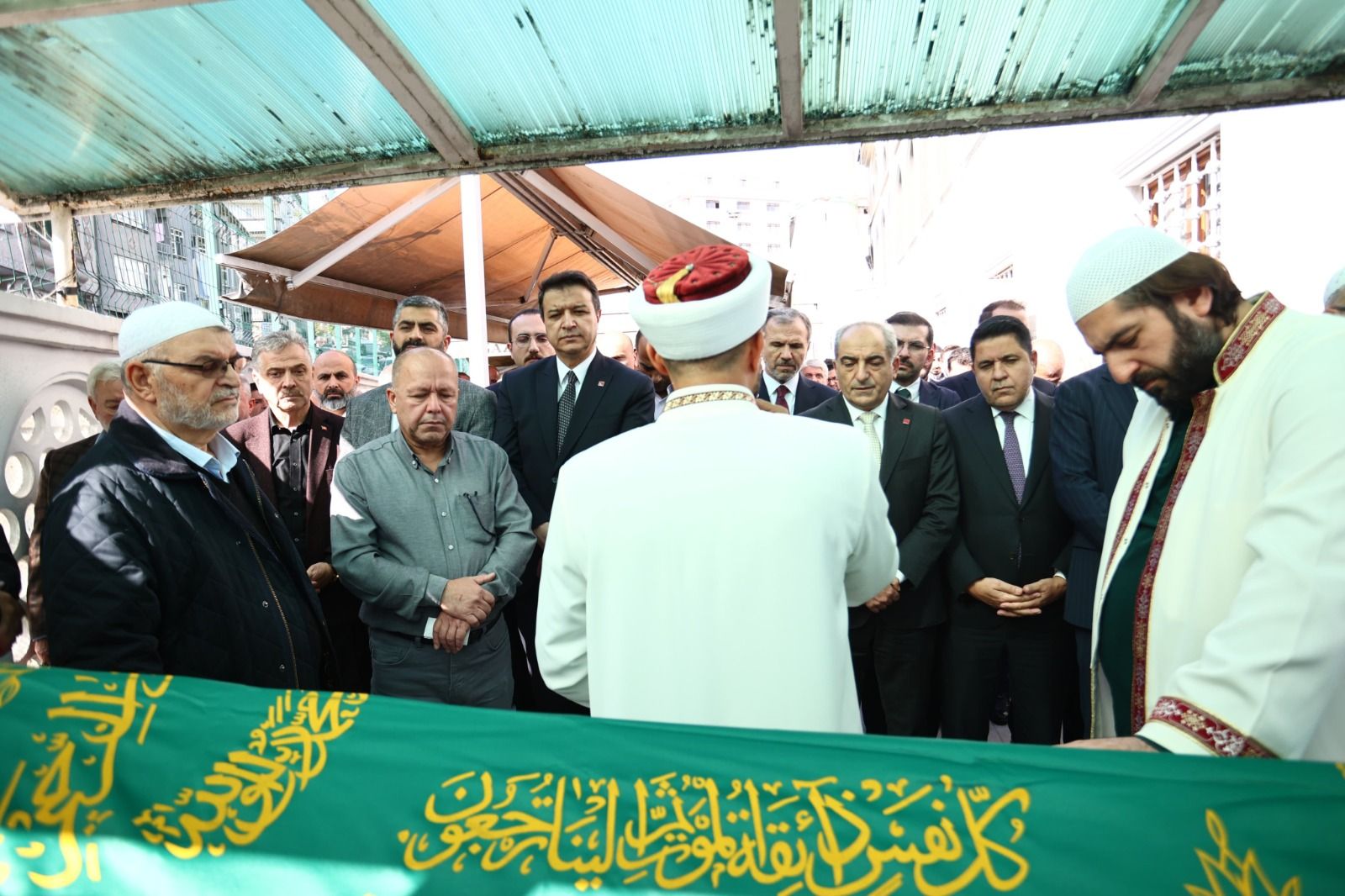 Mahmut Arıkan Bakiye Yazıcı'nın Cenaze Törenine Katıldı (3)